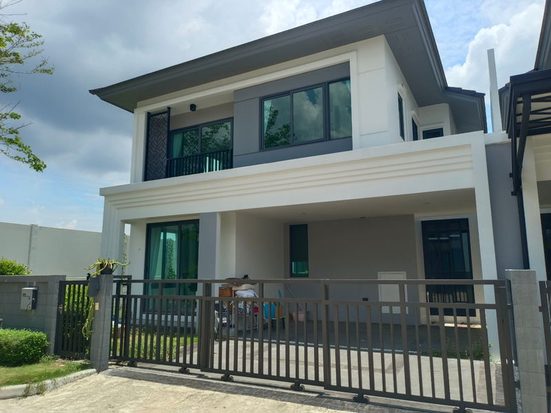 ขายบ้านเดี่ยว : B-0471 แกรนด์ บริทาเนีย ราชพฤกษ์ - พระราม 5: บ้านเดี่ยวในราคาพิเศษ! ผ่อนตรงได้