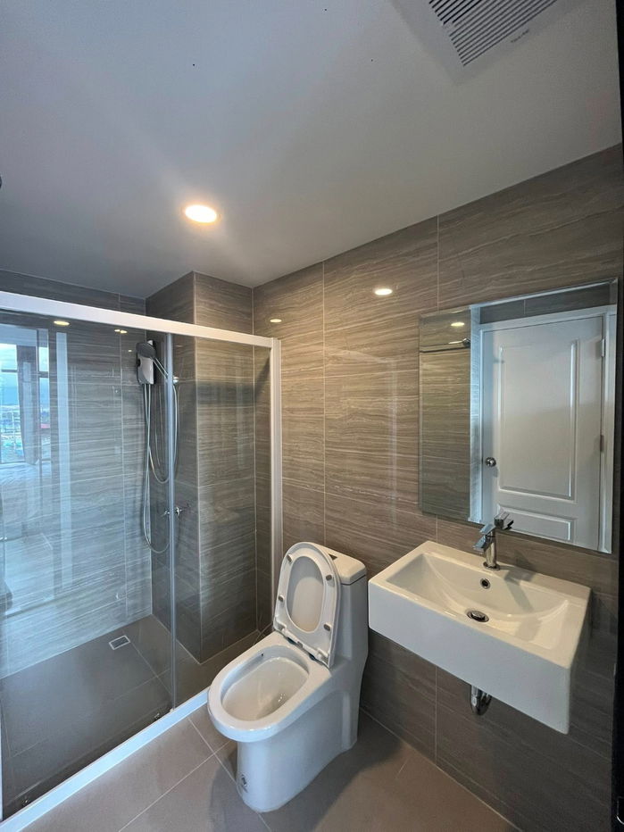 รูป ให้เช่าคอนโดใหม่ The Indeed Condo Park Amata[บ้านเก่า] ห้องใหม่แกะกล่อง ตกแต่งพร้อมเข้าอยู่ เฟอร์นิเจอร์และเครื่องใช้ไฟฟ้าครบชุด ตึก B ชั้น 6 - รูปที่ 8/10