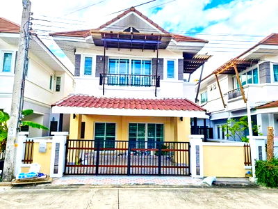 เช่าทาวน์โฮม วิทยาลัยนักบริหาร : ตลาดกรุงเทพ-นนท์ 2.1 กม. กรุงเทพ-นนท์3 MRTแยกติวานนท์ 600 ม. ให้เช่า ทาวน์เฮ้าส์ 2 ชั้น 38 ตร.วา. 298 ตร.ม. เฟอร์ฯครบ 3 นอน