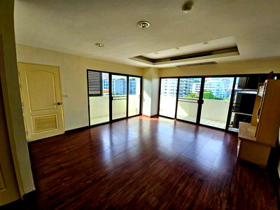 Condos for rent BTS Thong Lo (Thong Lor) : For Rent Premier Thonglor condominium 6th floor Near BTS Prompong