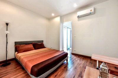 คอนโดให้เช่า : Q House Sathorn ห้องสวย ราคาดี สอบถามเพิ่มเติมได้ที่ Line @condorental