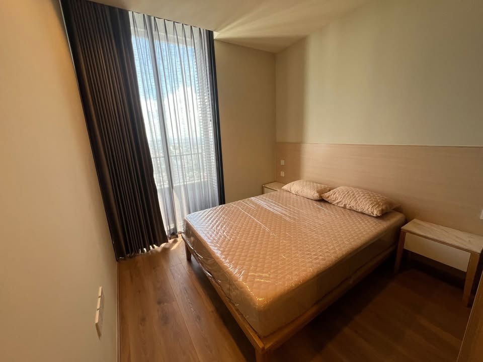 picture  For Rent: Noble Form Thonglor Luxury 2-bedroom condo on a high floor with full facilities Property Code:RS2790 - 13/33