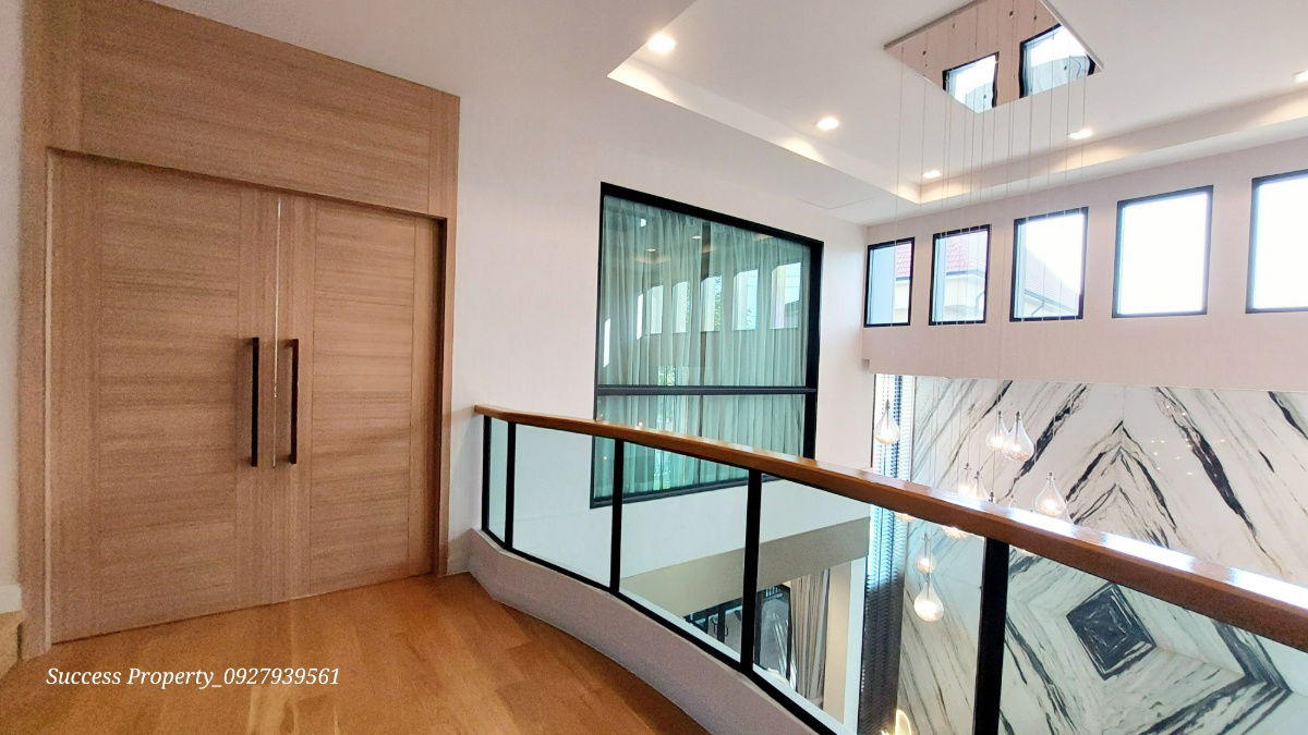 picture Selling 3 Story Detached house, Supalai Suanlung  15.9 mb 75.8 sq.wha 5bedroom 4bathroom - 24/42