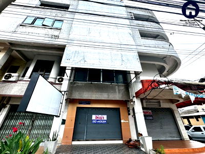 Shophouses for rent Hat Yai Bus Terminal : For rent 4-story, 1-unit building near Sikarin Hospital, Hat Yai,  Suitable for a clinic. For : 50,000 baht / Rent: 25,000 baht