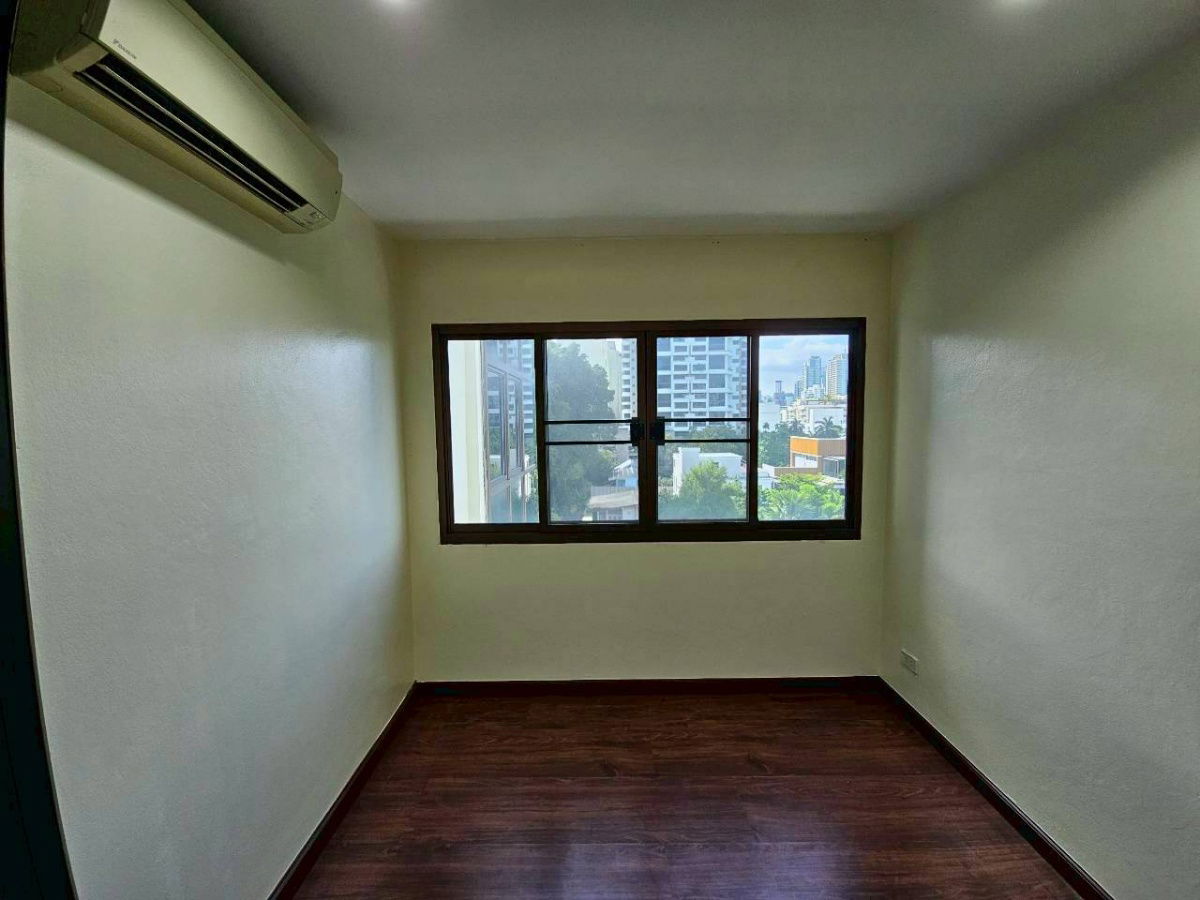 picture For Rent Premier Thonglor condominium 6th floor Near BTS Prompong - 30/40