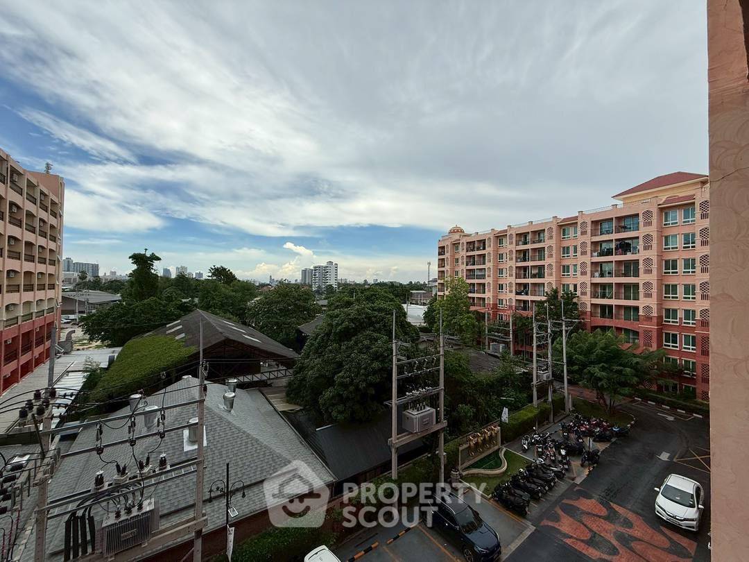 picture 1-BR Condo at Sevenseas Le Carnival close to Pattaya (ID 2300501) - 9/11