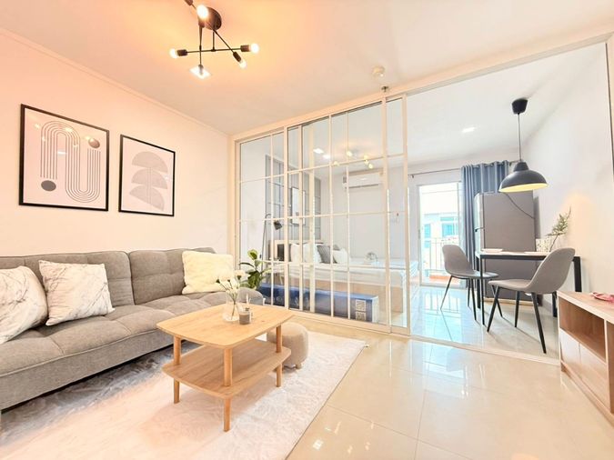 ขายห้องสวย แอร์ใหม่ เฟอร์ใหม่ Regent Home 7/1 ใกล้ BTS บางนา