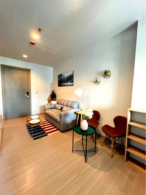Condos for rent : For Rent Condo LIFE ASOKE - RAMA 9 Building A, Floor 32,2 bed room, Room size 40 sqm