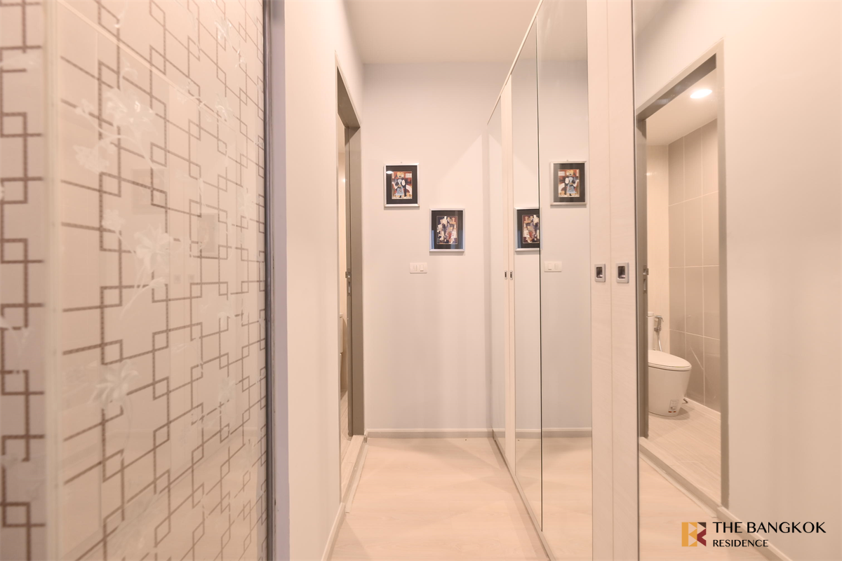 picture Life Ratchadapisek near MRT Huai Khwang Station High-potential Location, Not as Expensive as You Think - 1/10