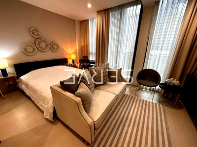 ขายคอนโด : Modern Style Studio with Partition 58 sq.m. Perfect Location BTS Phloen Chit / Condo For Rent-Noble Ploenchit
