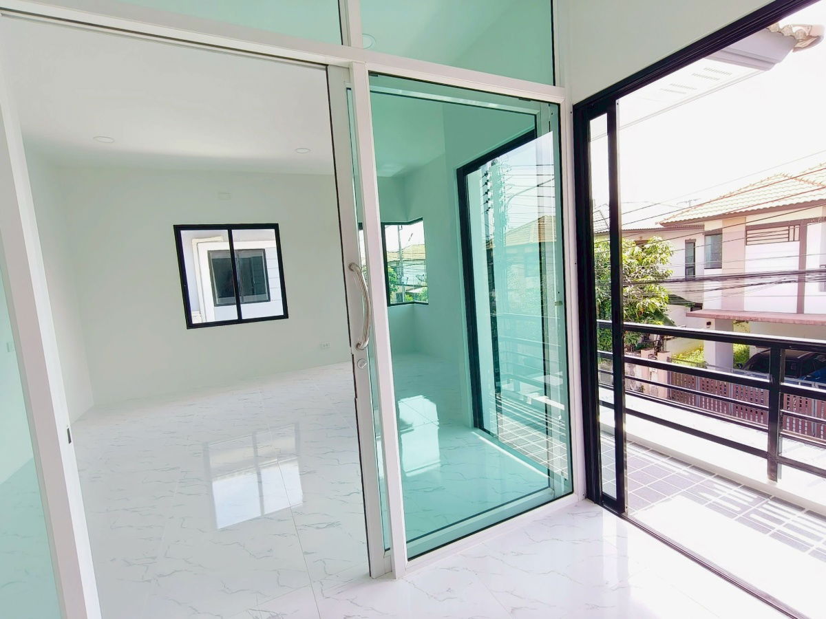 รูป บ้านโซนลำลูกกา ใกล้ตลาดเลอมาเช่ หมู่บ้านฟ้าปิยรมย์ คลอง6 โซนเนตโต้  นัดชมเลย 085-318-6868 - รูปที่ 27/27