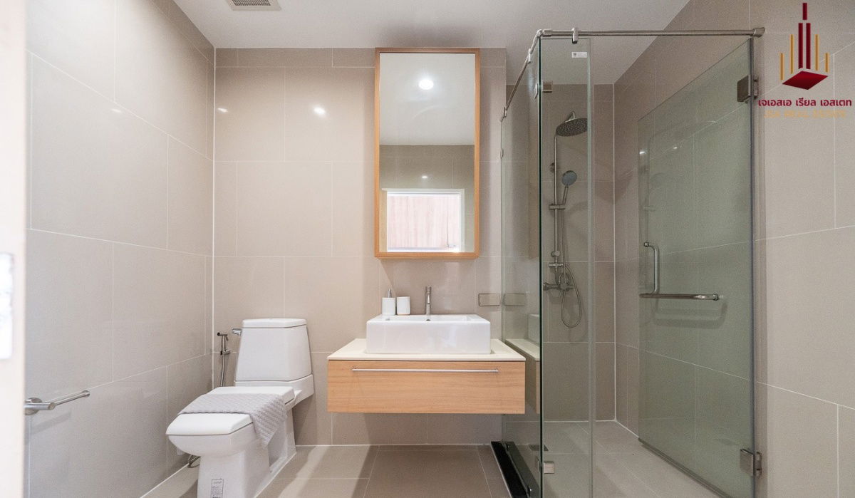 picture ✨ For Sale: The Issara Ladprao Condo ✨  💰 Only 2,999,000 THB - 6/6