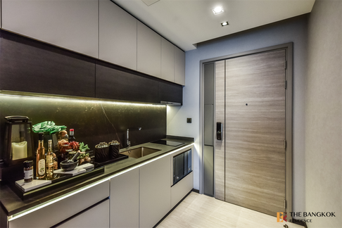 The Room Sukhumvit 38 Hurry to book!! Limited quantity