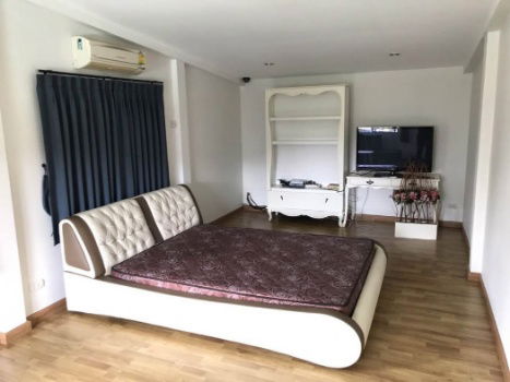 รูป ให้ เช่า บ้าน – โฮมออฟฟิศ ทำเลใจกลางเมือง เสนานิคม 1 ซอย 17 แยก 4 (BTS เสนานิคม) - รูปที่ 11/11