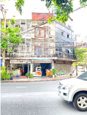 อาคารพาณิชย์ ถนนพระราม 4 : 45007 – ขายอาคารพาณิชย์ 3 ชั้น ติดถนนสุรวงศ์ ใกล้ BTS ช่องนนทรี เนื้อที่ 13 ตร.วา
