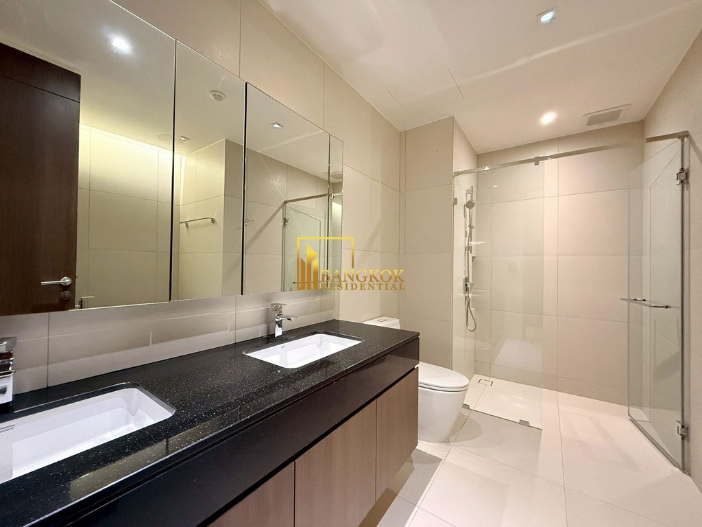 รูป Spacious 3 Bedroom Luxury Apartment in Phrom Phong Area - BR21330AP - รูปที่ 21/47