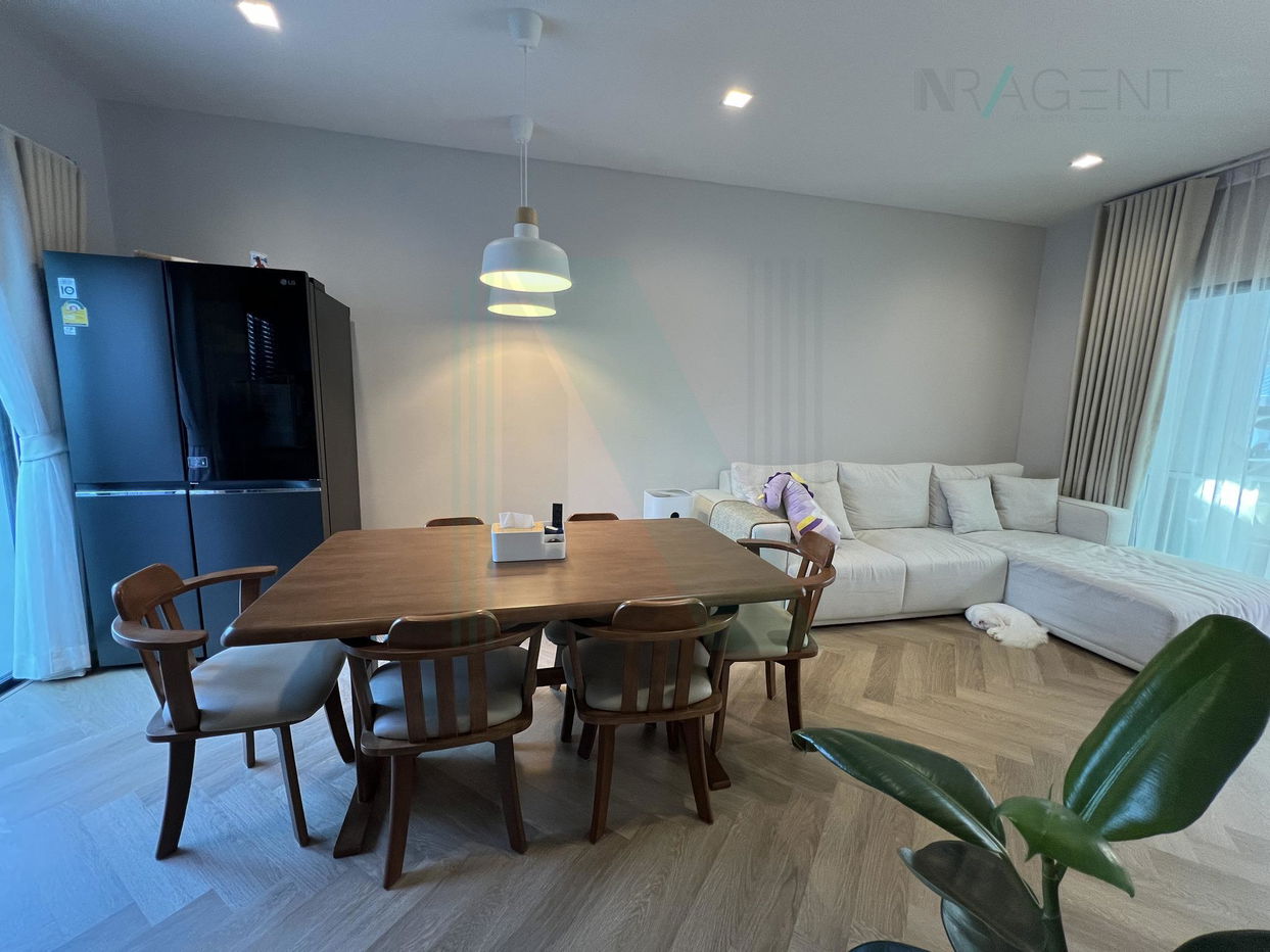 รูป 📌 ให้เช่าทาวน์เฮาส์ 3 ชั้น ไอเจ้นท์ พรีเมียม ทาวน์โฮม พัฒนาการ 4 ห้องนอน 4 ห้องน้ำ - รูปที่ 3/8