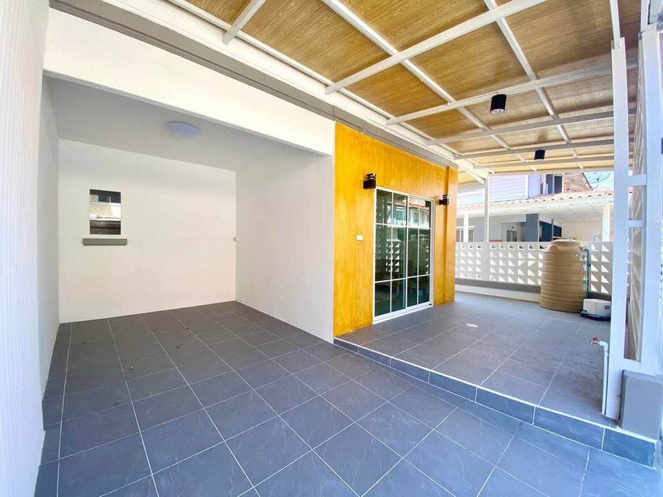 รูป 🏡✨ บ้านพร้อมอยู่ ทำเลทองคลองสาม ราคาดีสุดในย่านนี้‼️ เพียง 1.99 ล้าน ฟรีเฟอร์ฯ ฟรีโอน 🎁 - รูปที่ 3/16