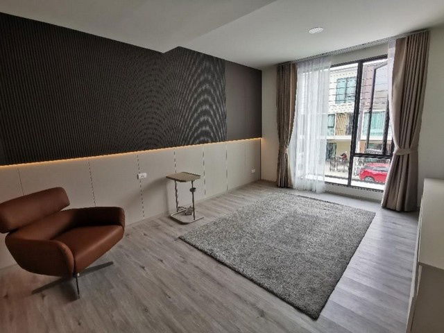 รูป HU6925 ทาวน์โฮมให้เช่า อัลติจูด คราฟ บางนา สมุทรปราการ - รูปที่ 4/8