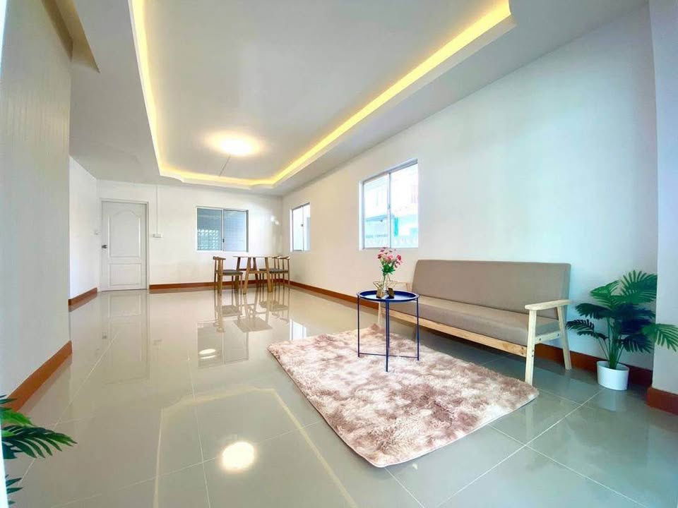 รูป 🏡✨ บ้านพร้อมอยู่ ทำเลทองคลองสาม ราคาดีสุดในย่านนี้‼️ เพียง 1.99 ล้าน ฟรีเฟอร์ฯ ฟรีโอน 🎁 - รูปที่ 5/16