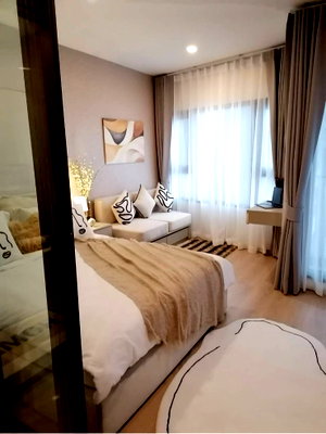 Condos for rent : For Rent📍Life asoke rama4📞0639399665