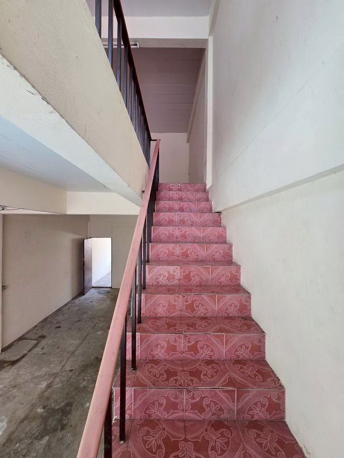 รูป ขาย ตึกแถว 3 ชั้นครึ่ง (รวมชั้นลอย) รามอินทรา ซอยคู้บอน 27 กว้าง 4 เมตร ลึก 16 เมตร - รูปที่ 5/7