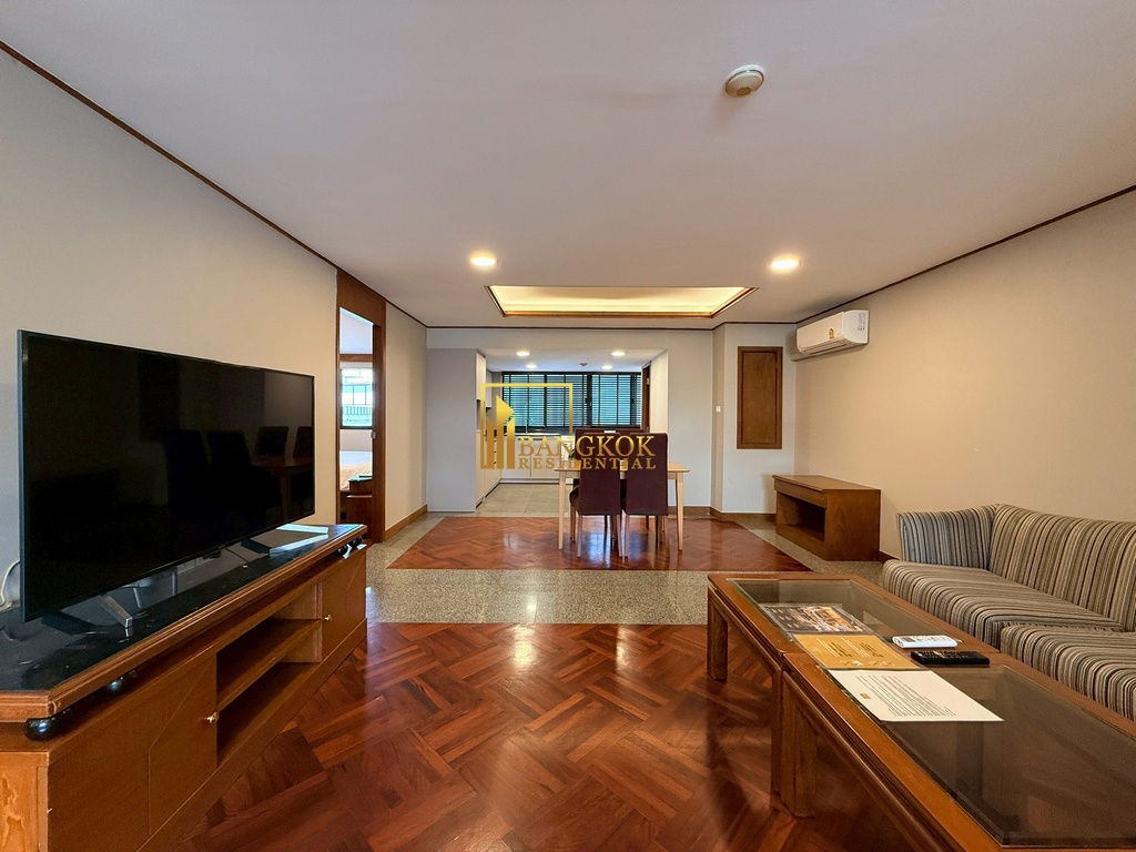 รูป United Tower | Renovated 2 Bedroom Condo in Thonglor Area - BR16277CD - รูปที่ 1/37