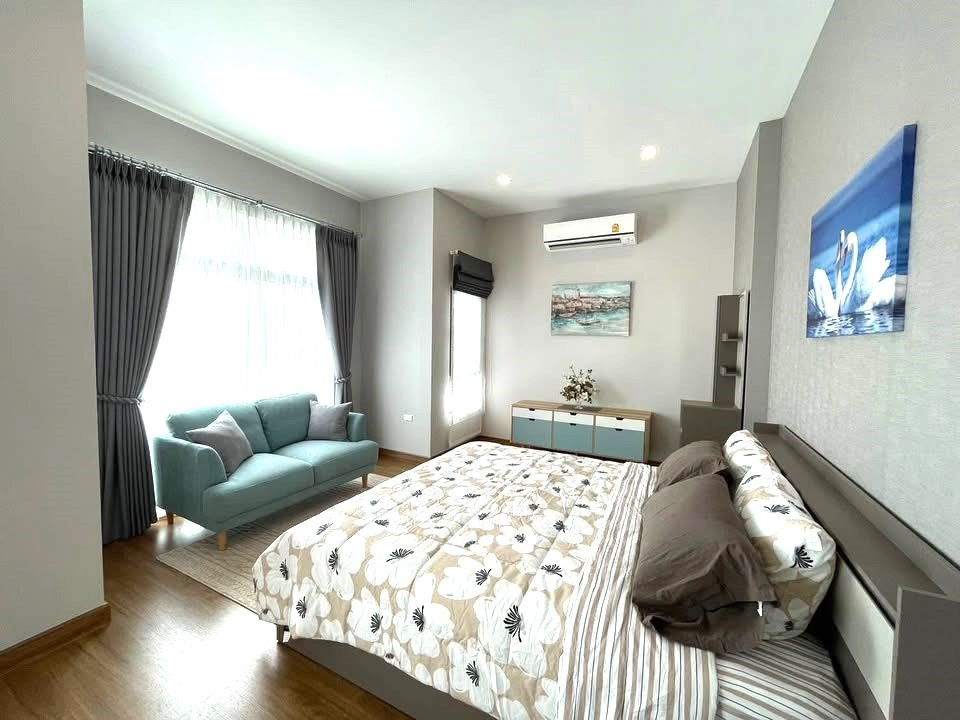 picture Two storey house for rent with 3 bedrooms,2 toilets and 1 kitchen.  - 7/12