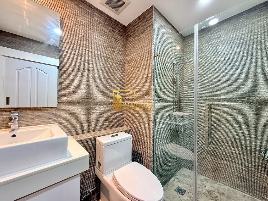 รูป The Rise 39 | Modernized 2 Bedroom Condo in Phrom Phong - BR16811CD - รูปที่ 24/35