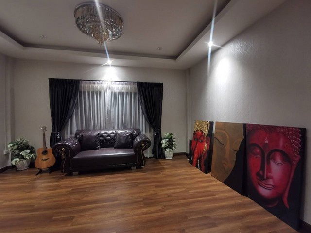 รูป HU6915 ทาวน์โฮมให้เช่า เกตุนุติ เชอมิเน่ กรุงเทพมหานคร - รูปที่ 2/8