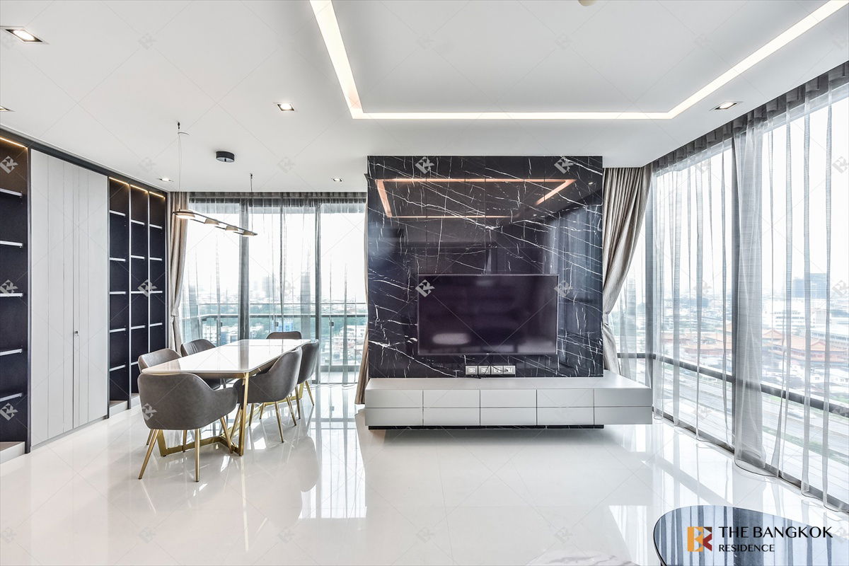 picture (Ready to move in) 2-bedroom condominium at The Bangkok Sathon, only 50 meters from BTS Surasak. - 15/22