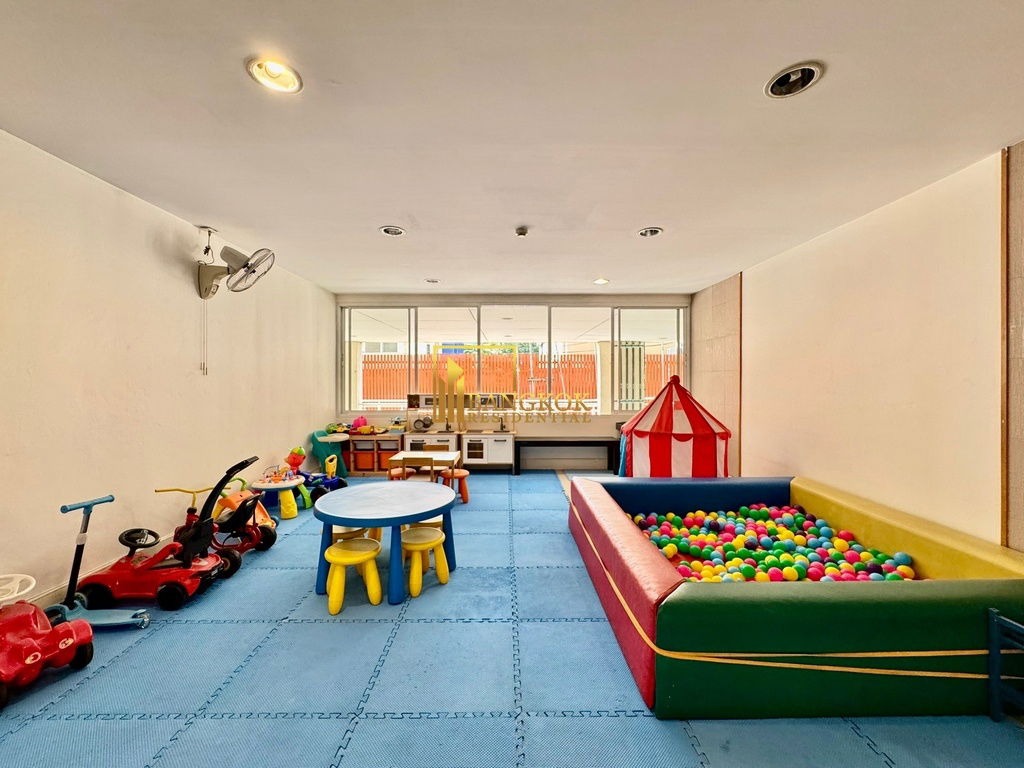 รูป The Rise 39 | Modernized 2 Bedroom Condo in Phrom Phong - BR16811CD - รูปที่ 30/35