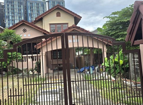 ให้เช่า บ้านเดี่ยว 2 ชั้น 100 ตรว. 4 ห้องนอน ถนนรามอินทรา ใกล้แฟชั่นไอซ์แลนด์