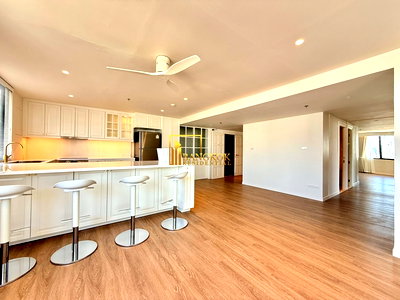 Condos for rent : Lake Green | Beautifully Renovated  2 Bedroom Condo For Rent - BR16374CD