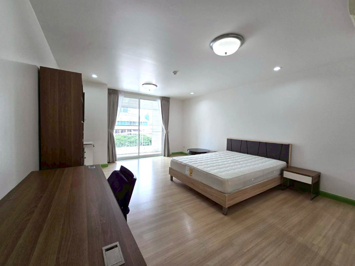รูป คอนโดให้เช่า :ทริสตัน คอนโดมิเนียม (Tristan condominium)  ((BTS Phrom Phong )) MK-02 line @livingbkk - รูปที่ 1/12