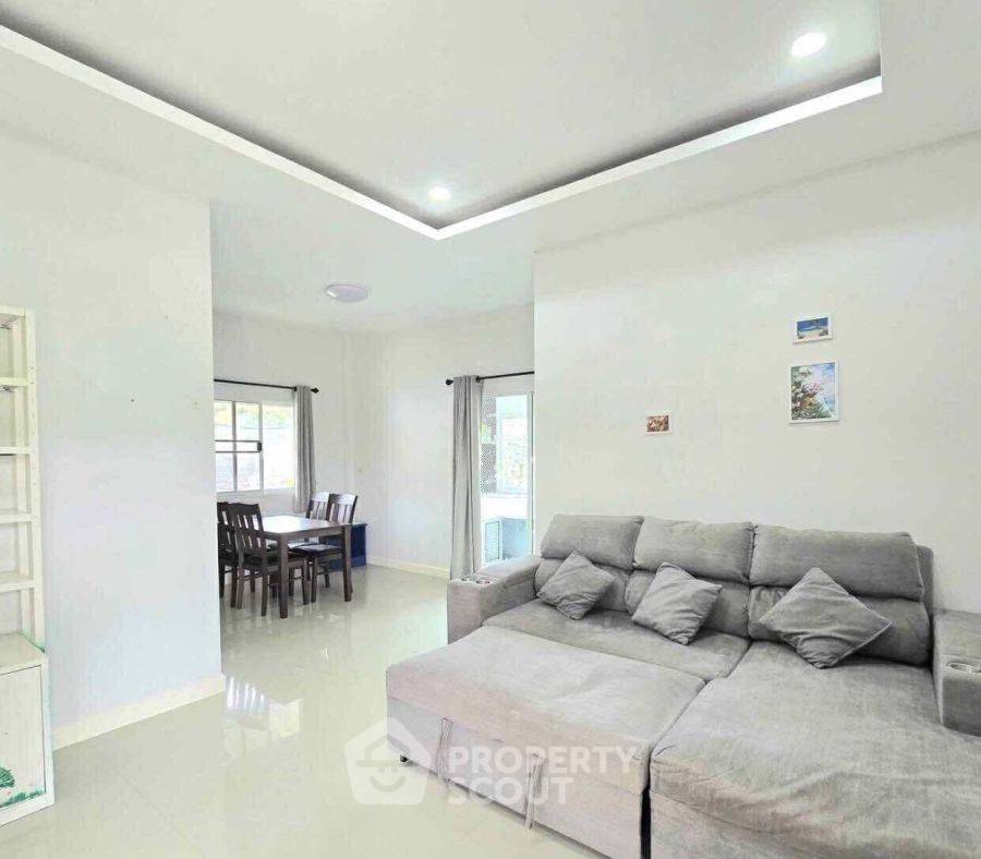 picture 3-BR Condo at Panna Residence 3 In The CMU in Suthep (ID 2374787) - 1/10