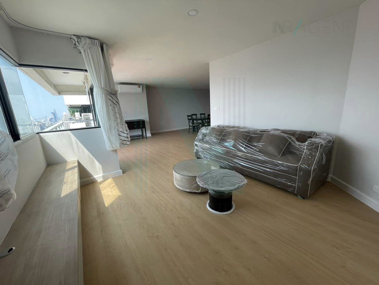 picture For Rent Condo SATHORN GARDENS Building A, Floor 37,3 bed room, Room size 230.00 sqm - 1/8