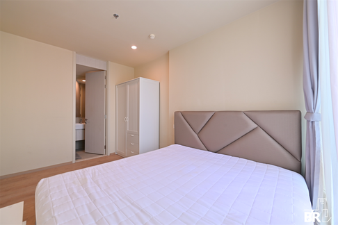 Noble Recole near MRT Sukhumvit Station Easy Travel, Fully Utilized Space