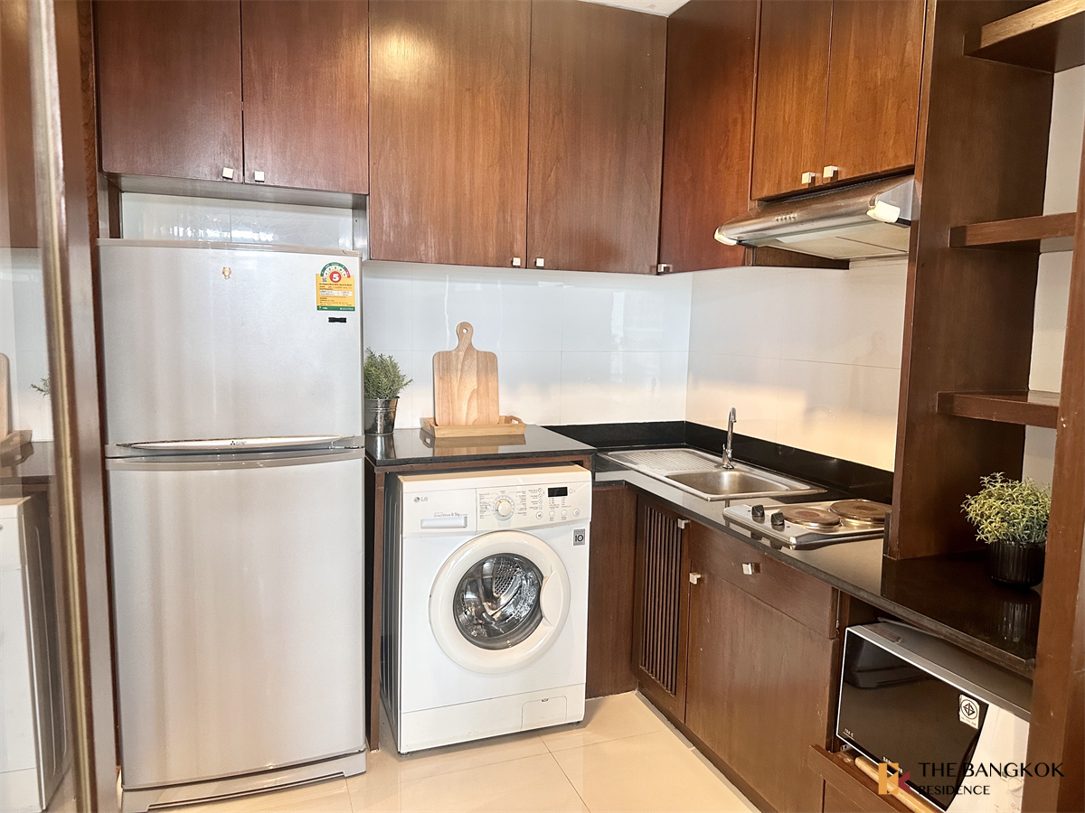 picture Location Near Employment, Surrounded by Lifestyles The Royal Place 2 near BTS Ratchadamri - 8/10