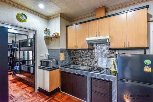 Pathumwan Resort Comfortable Living Starts Here near Airport Rail Link Phaya Thai Station