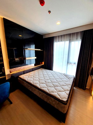 Condos for rent : @Condorental condo for rent Life Asoke Hype