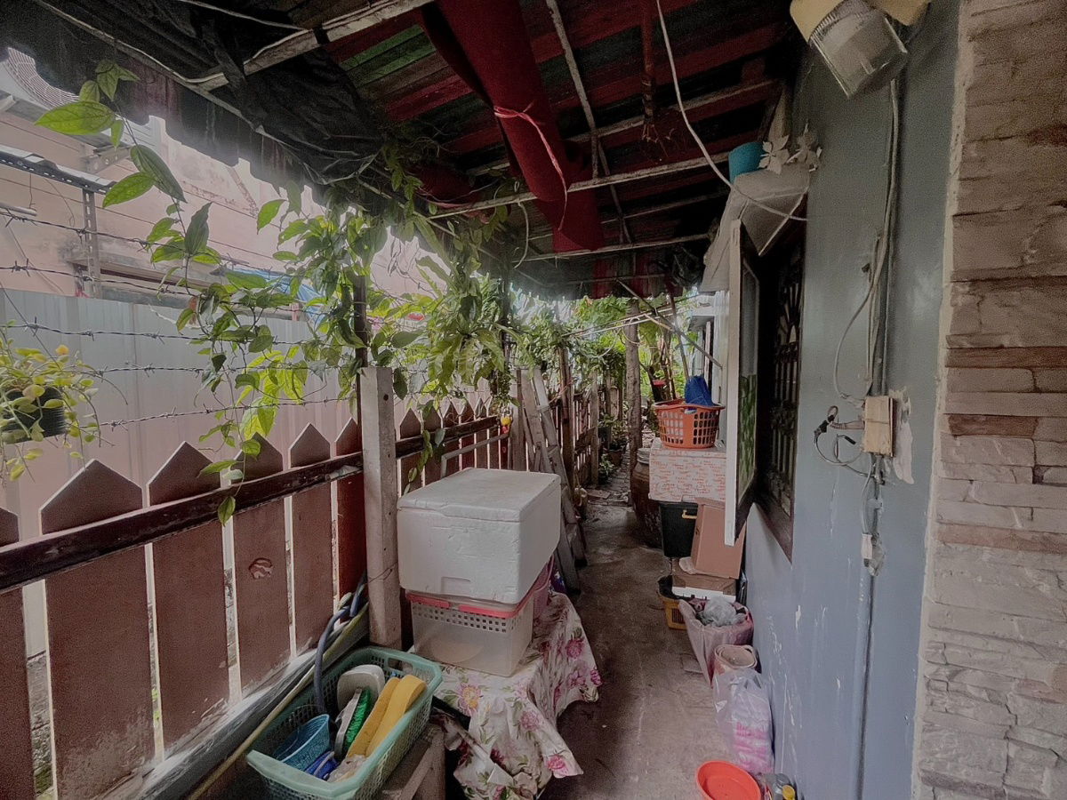 picture Prime Location, Affordable Price!!! Townhome for Sale at Rattanathibet Village – 2-Storey, 2 Bedrooms, Perfect for Renovation! - 15/16