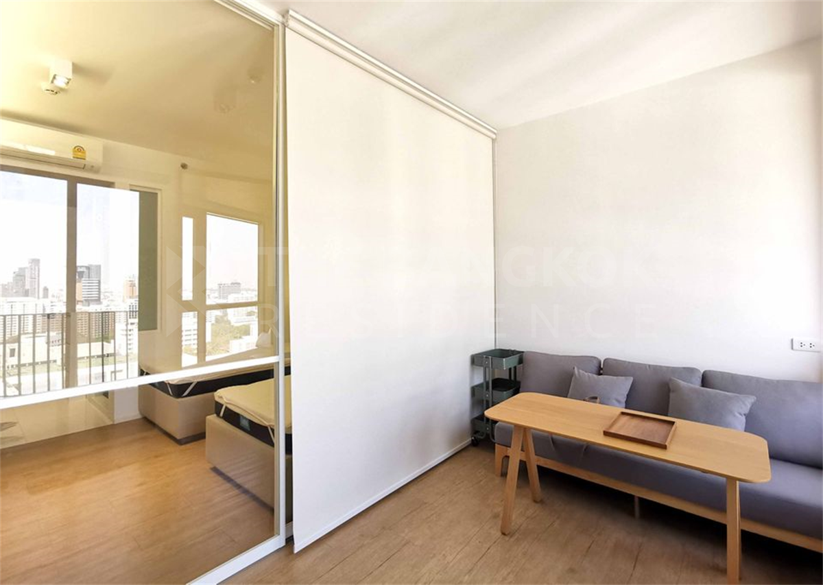 picture Triple Y Residence near MRT Sam Yan Station Book quickly before the room is gone!! - 7/8