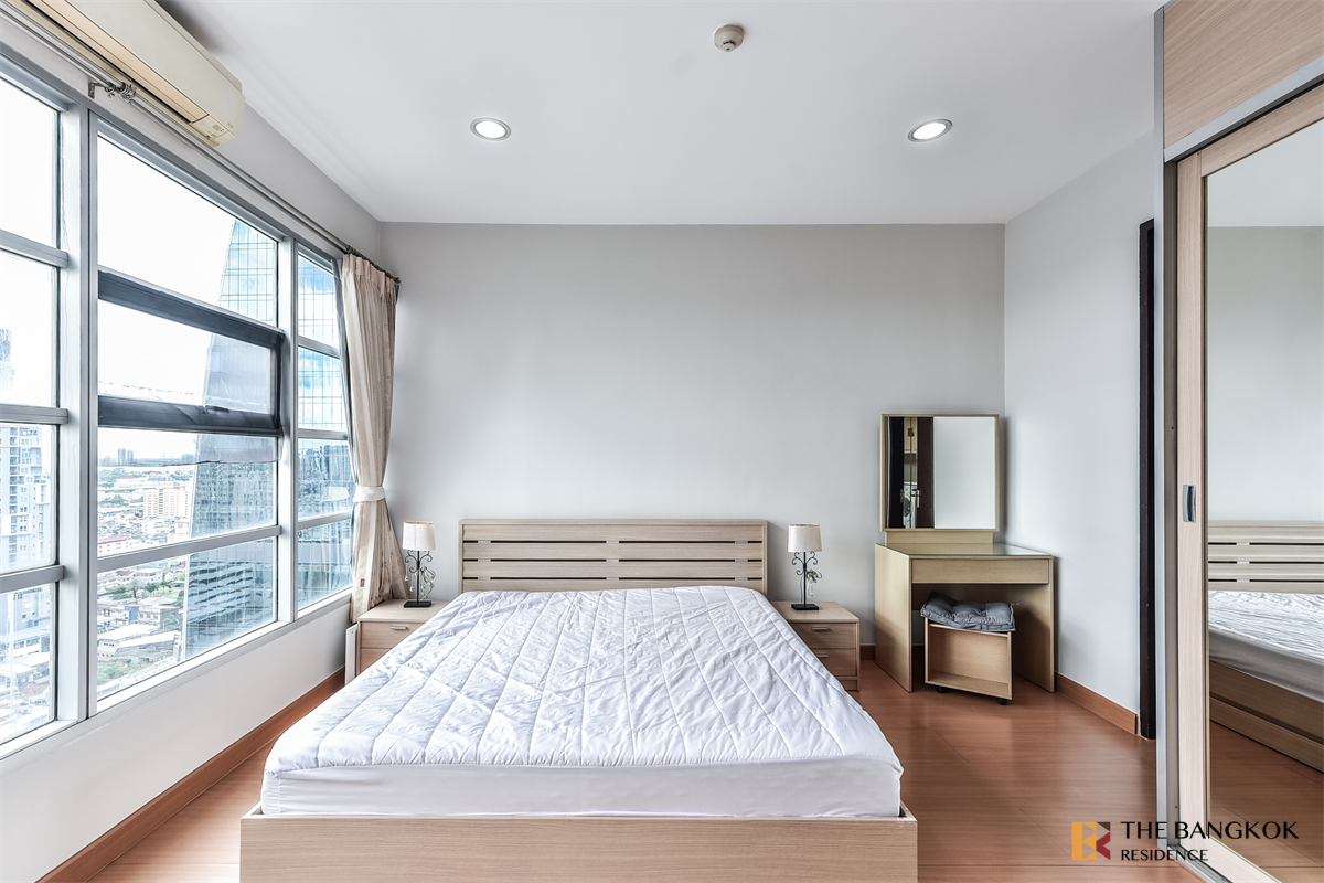 picture Baan Klang Krung Siam Pathumwan High-potential Location, Not as Expensive as You Think near Airport Rail Link Phaya Thai Station - 1/10