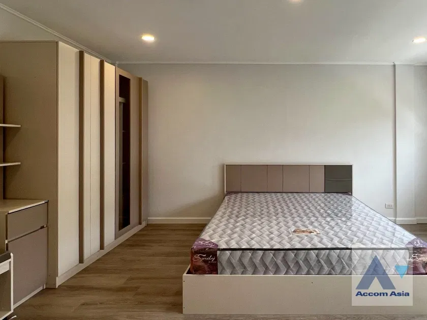 picture 🔼🔽 AccomA 📩 Home Office 5 BR Townhouse in Khlong Tan Nuea (AA44856) - 8/10