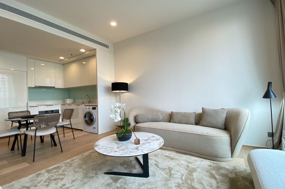 picture For Rent !! Super Luxury project, high floor 22++, city view!! 🔥 Code C20251000086....Anil Sathorn 12, 1 bed, 1 bath, furnished, ready to move in📣📣 - 4/11