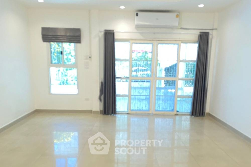 รูป บ้าน 3-ห้องนอน ใกล้ เมืองพัทยา (ID 1918336) - รูปที่ 10/10