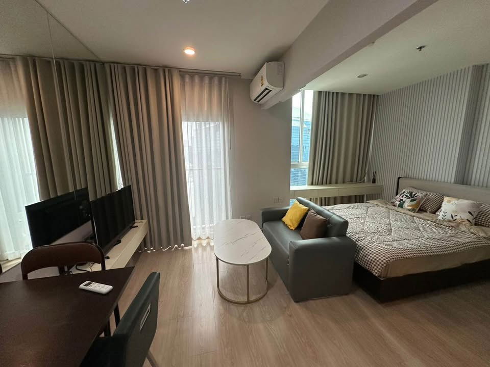 picture RS2875 For Rent | Noble Revolve Ratchada 2 – Near MRT Cultural Center - 1/10