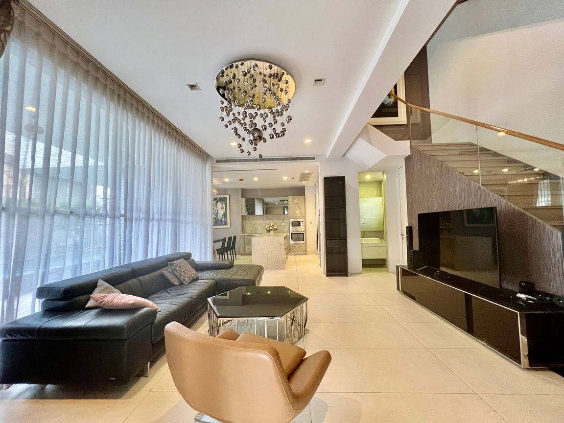 รูป ให้เช่าบ้านเดี่ยว 3 ชั้น สไตล์ Pool Villa โครงการ The Honor บ้านหรูหลังใหญ่ สระว่ายน้ำส่วนตัว ทำเลเลียบด่วน เอกมัย–รามอินทรา เลี้ยงสัตว์ได้ - รูปที่ 5/46