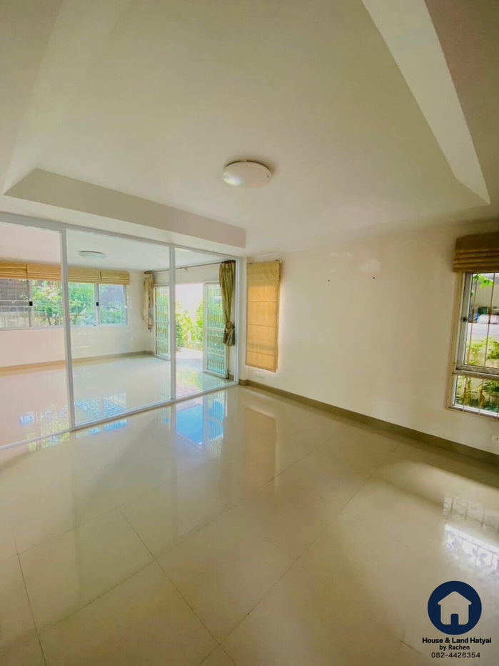 รูป บ้านว่าง หมู่บ้าน ในโครงการปาล์มสปริงส์3 ทางไปสนามบิน ขนาด 3 ห้องนอน  ค่าเช่า 15,000 บาท/เดือน  - รูปที่ 3/22